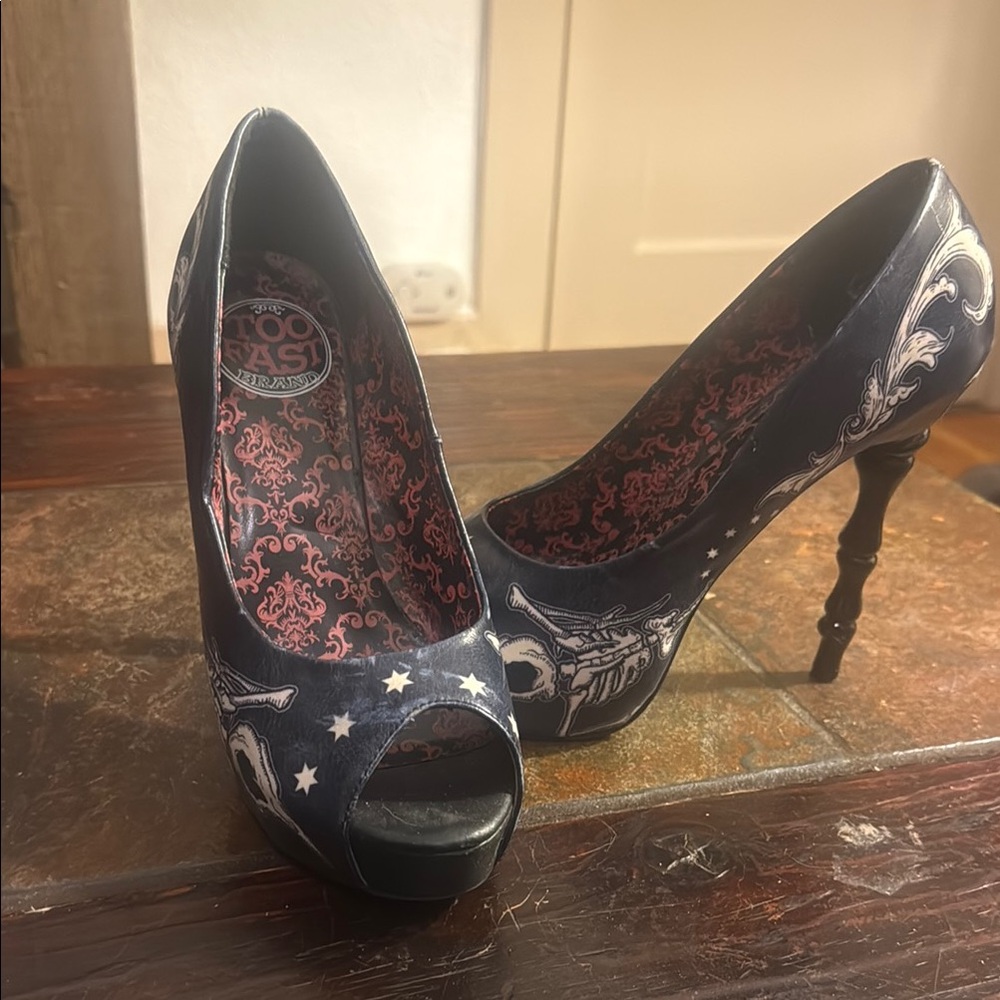 Too Fast bird skeleton heels